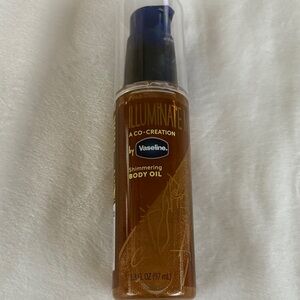 Vaseline Illuminate Shimmering Body Oil